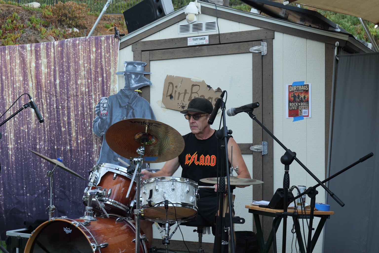 Drummer live